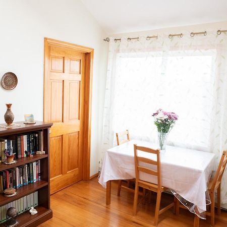 Beautiful Apartment-5 Beds-Full Kitchen-Parking-Super Clean! บอสตัน ภายนอก รูปภาพ