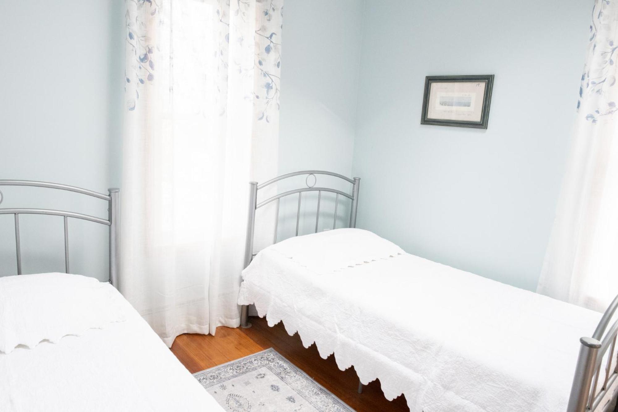 Beautiful Apartment-5 Beds-Full Kitchen-Parking-Super Clean! บอสตัน ภายนอก รูปภาพ